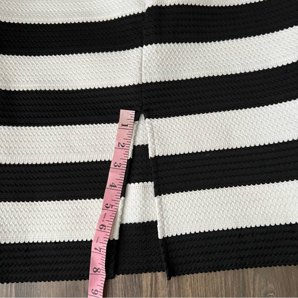 Express Black and White Banded Bodycon Skirt - Picture 7 of 10